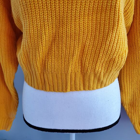 Zaful Women's Yellow Crop Turtleneck Knit Sweater Size S - Picture 4 of 10